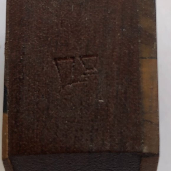 Olivewood Toothpick Golder with 10 Toothpicks Made in Israel - Picture 7 of 9